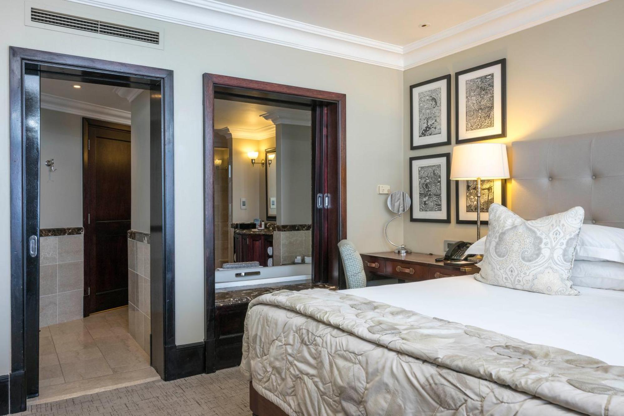 Beverly Hills Durban Eksteriør billede A bedroom at the hotel