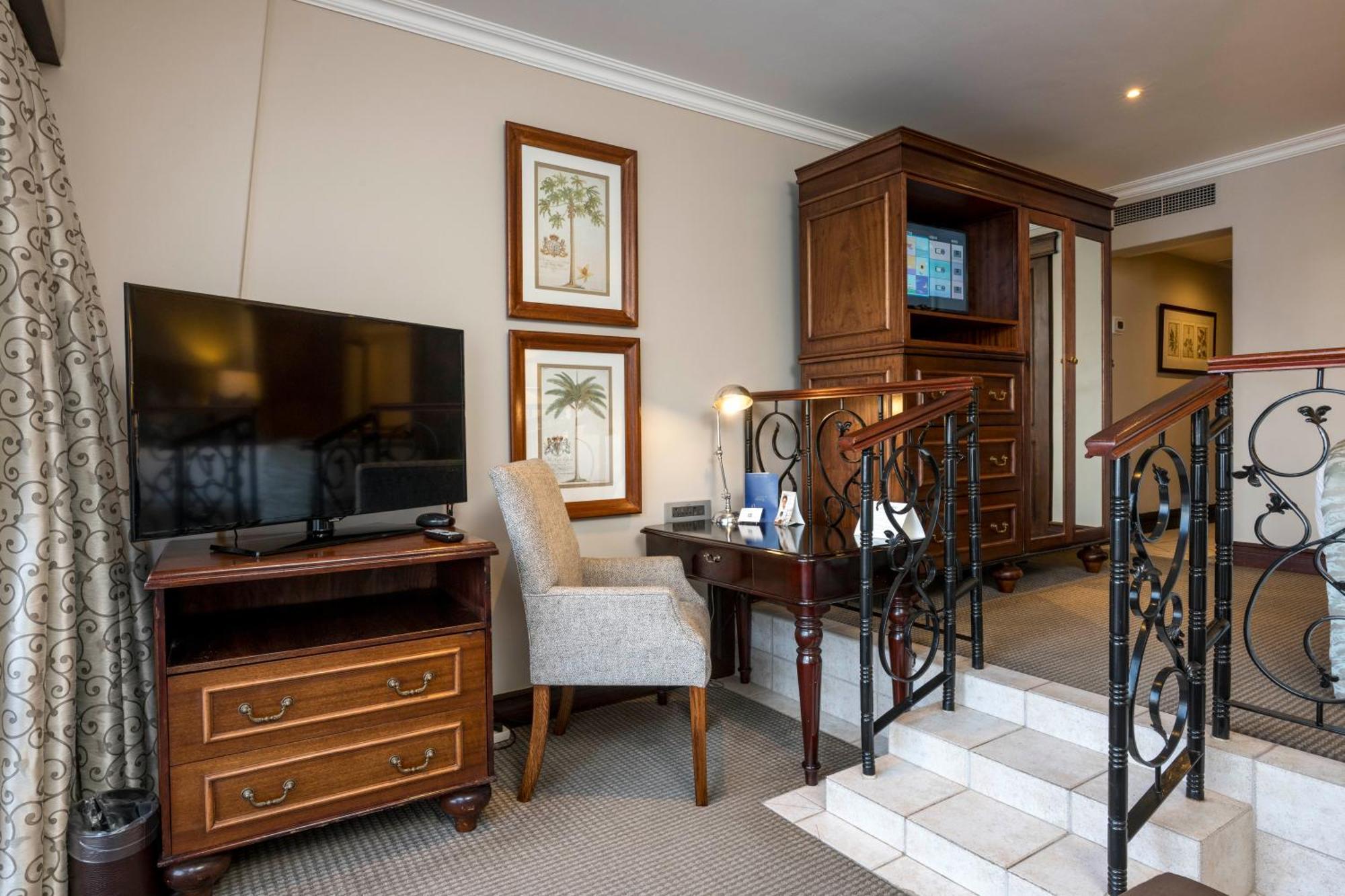 Beverly Hills Durban Eksteriør billede A suite at the Taj Mahal Palace