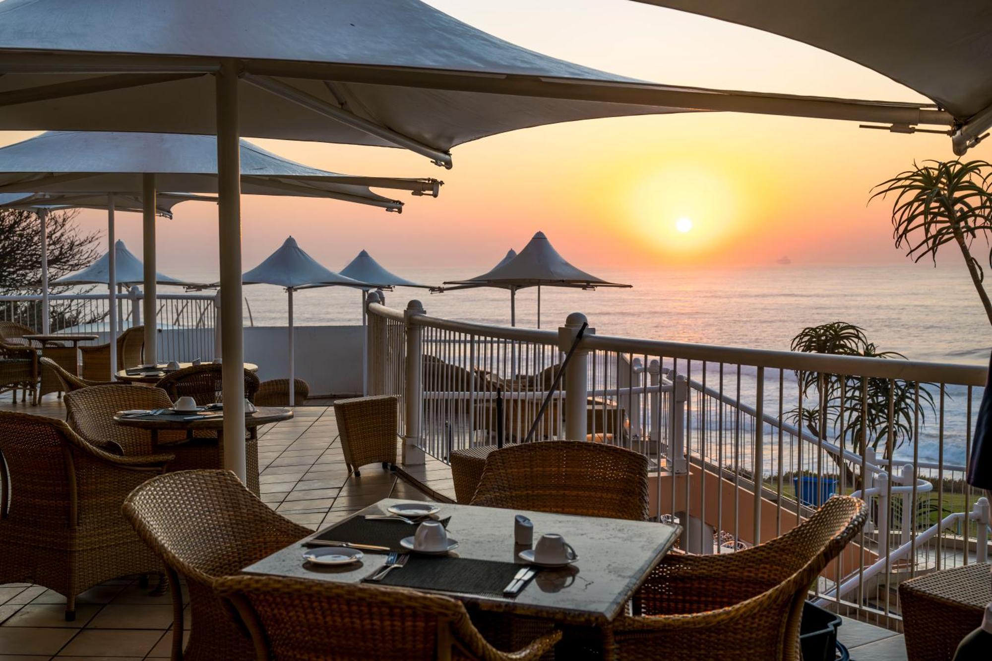 Beverly Hills Durban Eksteriør billede Sunset at the Cape of Good Hope